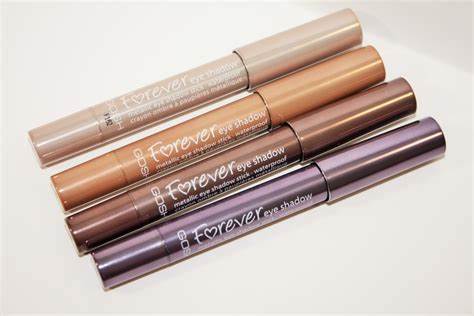 Forever metallic eye shadow stick Gosh